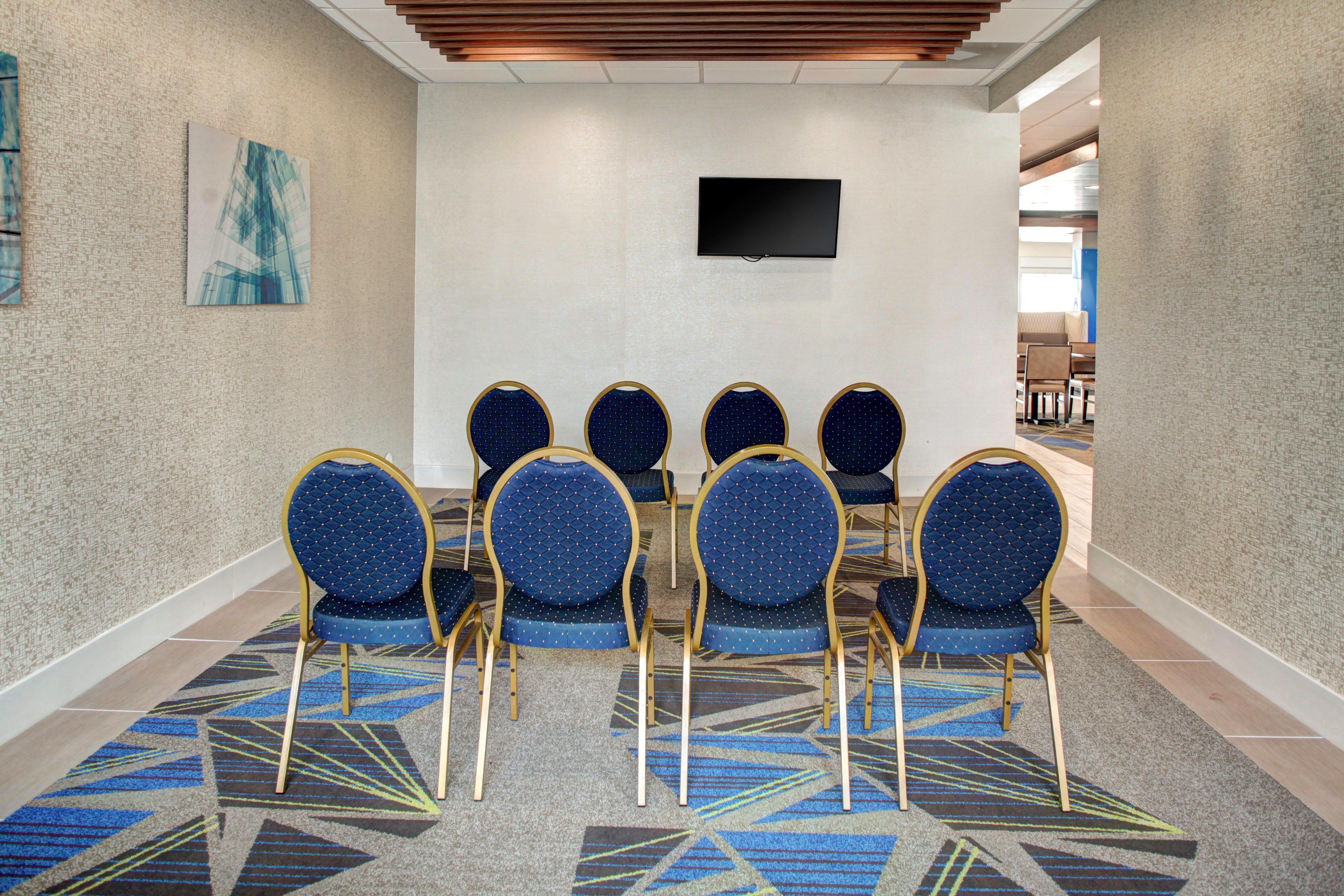 Holiday Inn Express & Suites Coldwater By Ihg Экстерьер фото